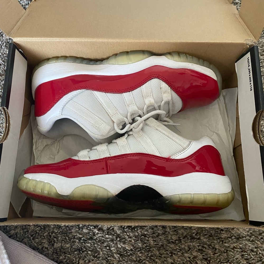 Jordan 11 Retro Low Cherry grade school size 5.5y